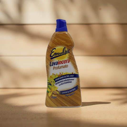 Emulsio Lavaincera Profumato Parquet 875 ml – čisticí a ochranný přípravek na lakované dřevěné a laminátové podlahy, dlouhotrvající vůně, ideální pro domácnosti se zvířaty